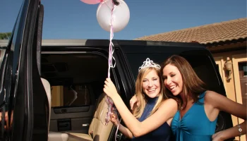 queens-birthday-limo-scaled queens-birthday-limo-scaled